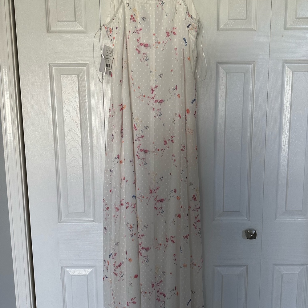 Maxi dress new with tags size 6 Equipment Estille white/multi